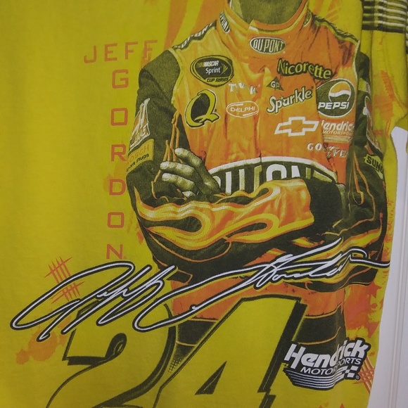 Jeff Gordan 24 Hendrick Motorsports Race Car Yellow T-Shirt, Double Sided - Picture 10 of 16